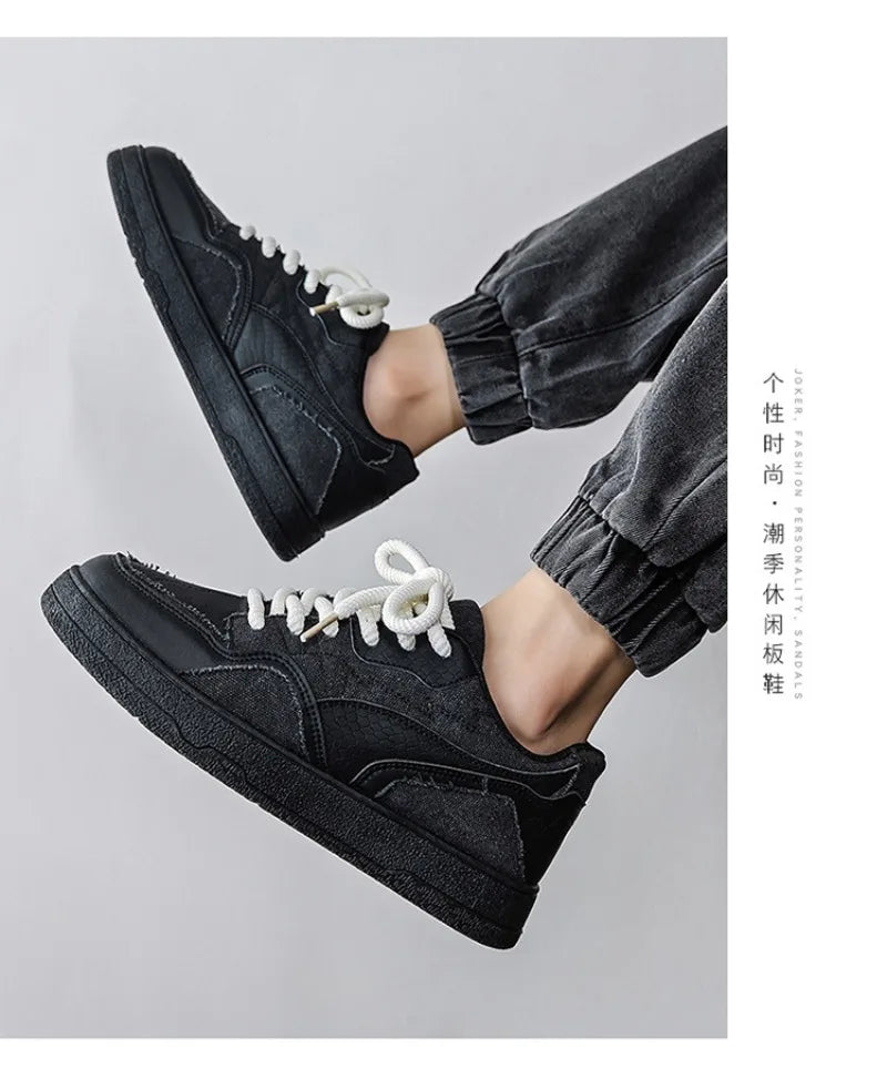 Fashionable and Luxurious New Men Sports Shoes Solid Color Round Toe Flat Spring Flat Bottom Thick Sole Comfortable Sports Shoes