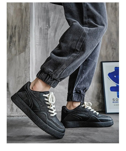 Fashionable and Luxurious New Men Sports Shoes Solid Color Round Toe Flat Spring Flat Bottom Thick Sole Comfortable Sports Shoes